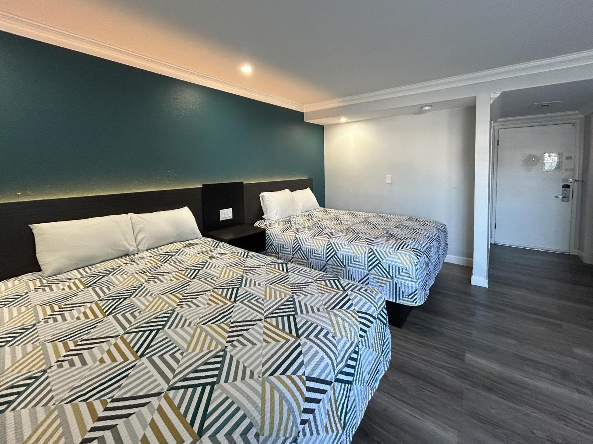Motel 6 Buena Park, Ca Anaheim Near Maingate Knotts Bagian luar foto